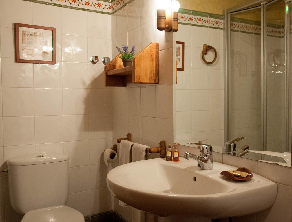 Sisquet Apartaments Erill la Vall Zimmer foto